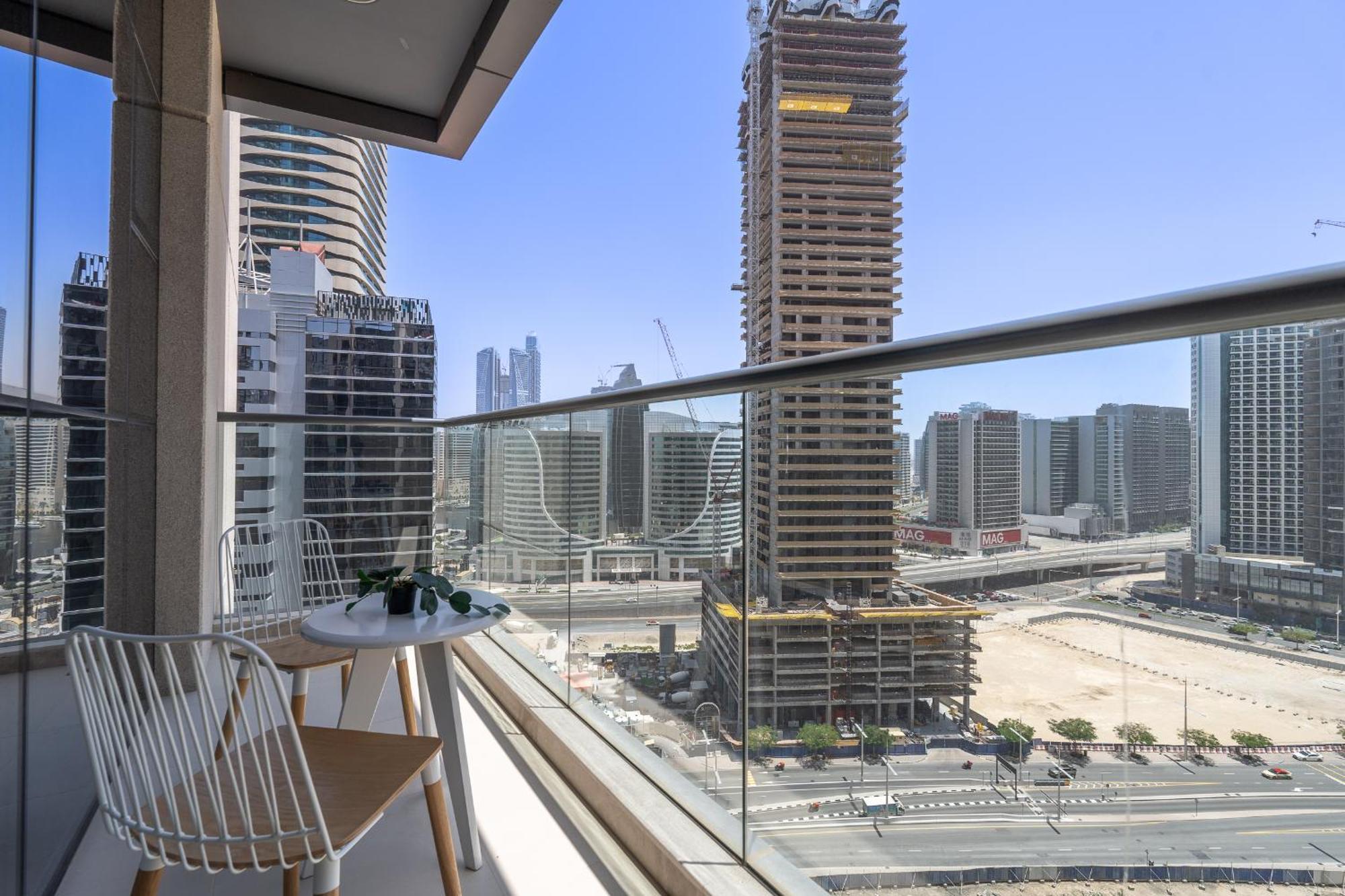 Heaven Crest Vacation Homes Downtown - Studio And 1 Bedroom Suites 2 Minute Walk To Dubai Mall And Burj Khalifa Exterior photo