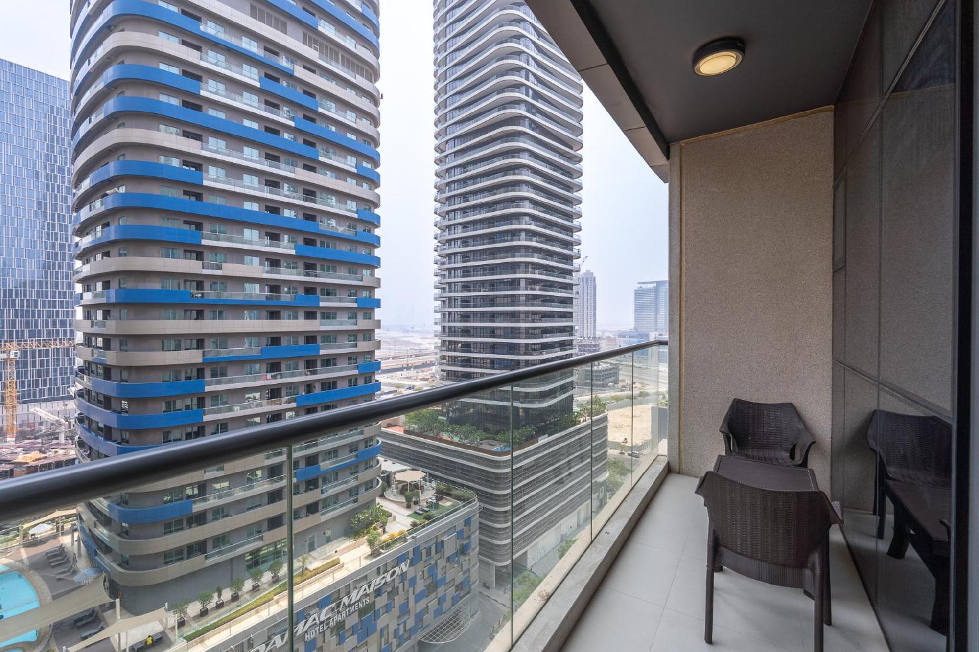 Heaven Crest Vacation Homes Downtown - Studio And 1 Bedroom Suites 2 Minute Walk To Dubai Mall And Burj Khalifa Exterior photo