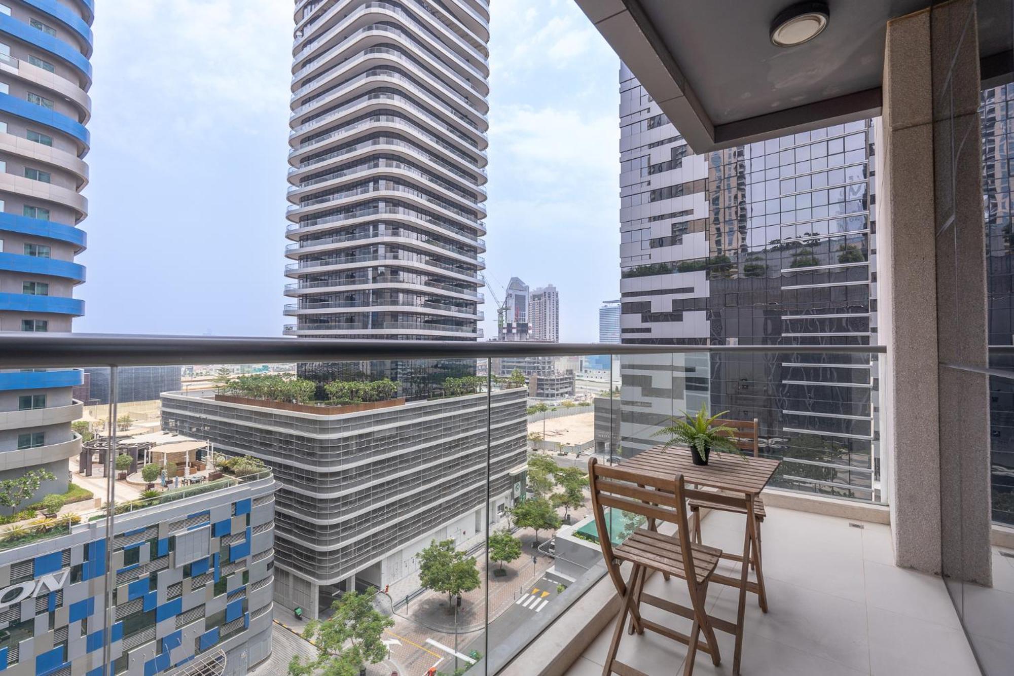 Heaven Crest Vacation Homes Downtown - Studio And 1 Bedroom Suites 2 Minute Walk To Dubai Mall And Burj Khalifa Exterior photo