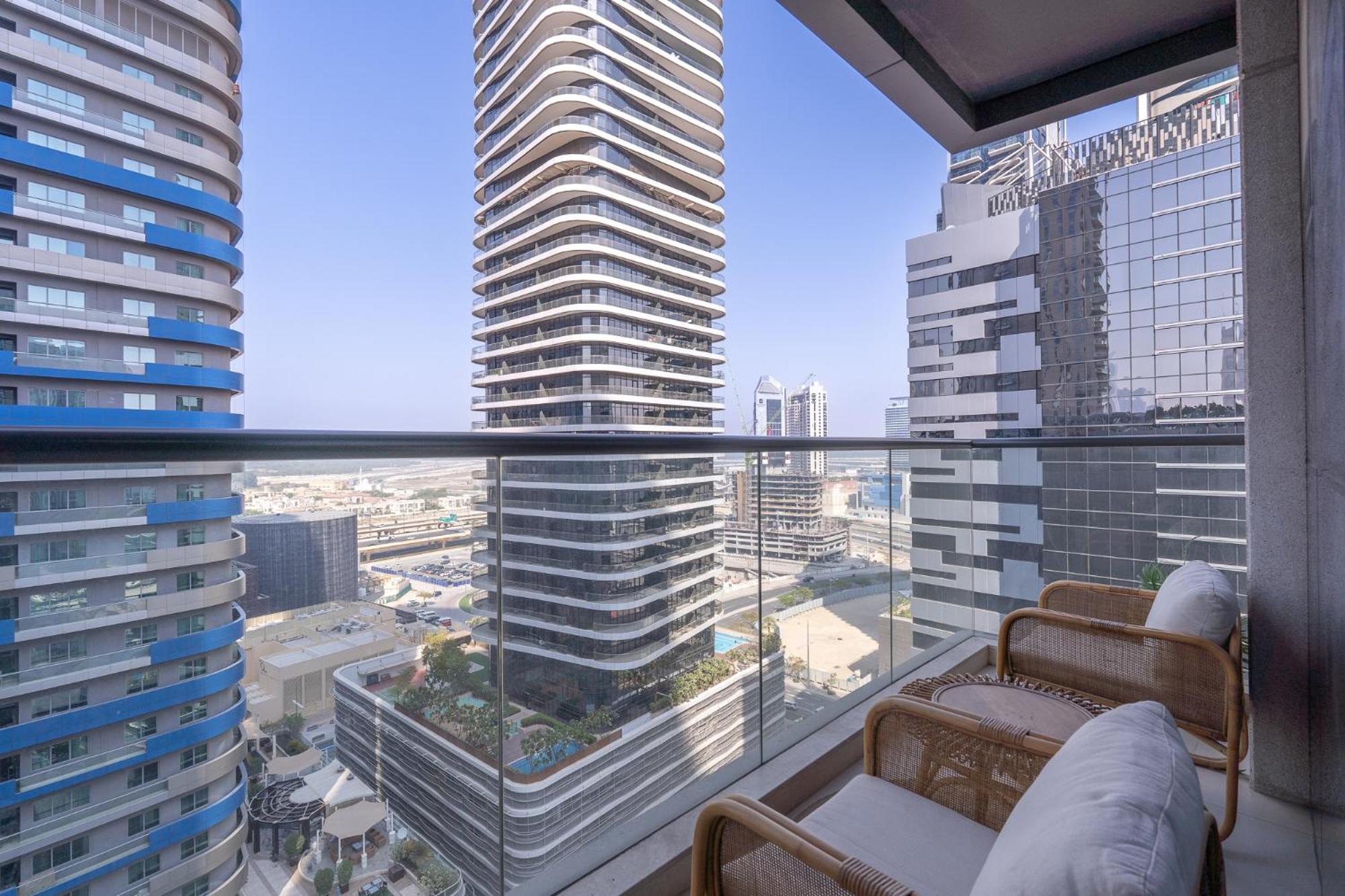 Heaven Crest Vacation Homes Downtown - Studio And 1 Bedroom Suites 2 Minute Walk To Dubai Mall And Burj Khalifa Exterior photo