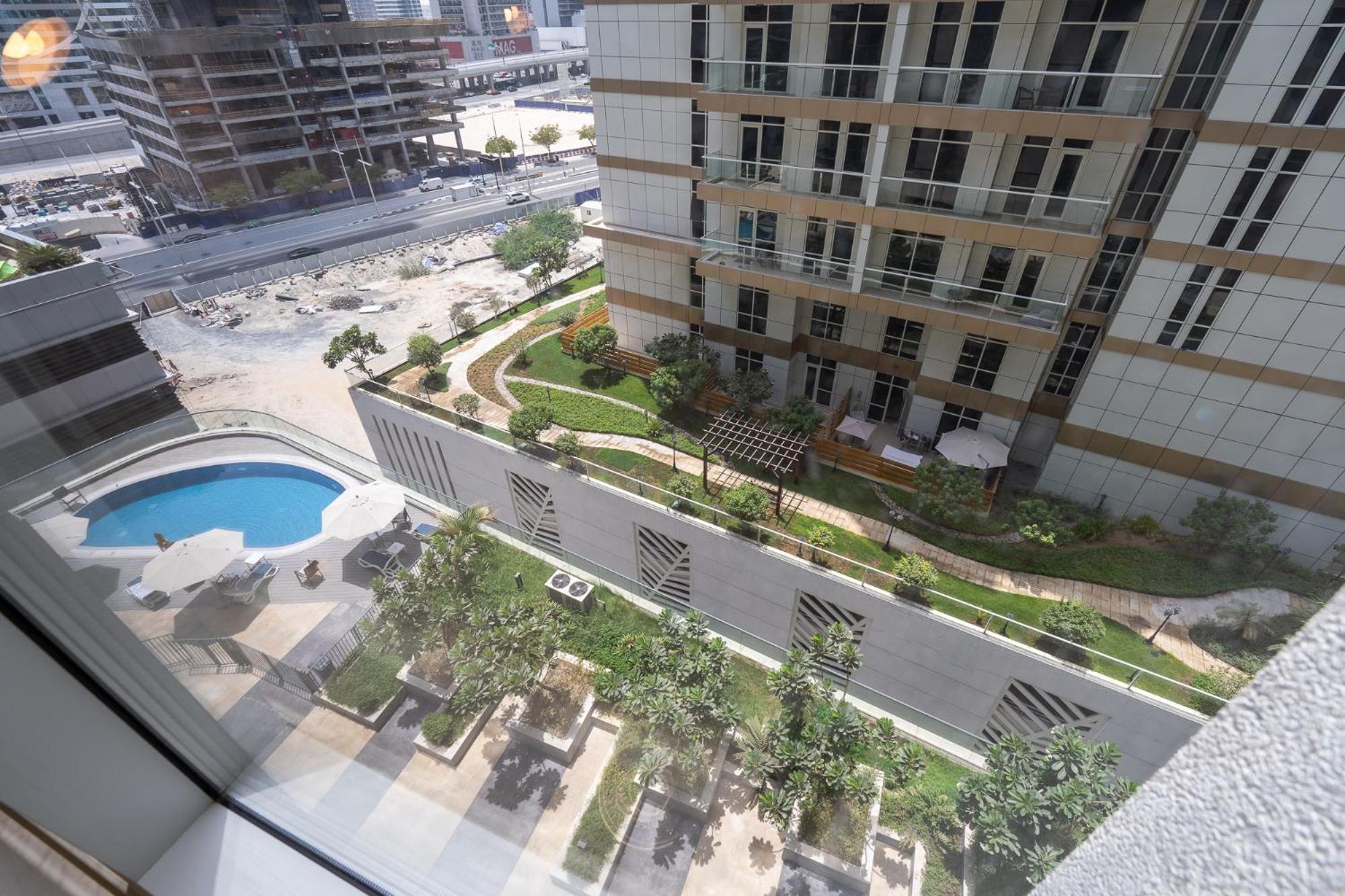 Heaven Crest Vacation Homes Downtown - Studio And 1 Bedroom Suites 2 Minute Walk To Dubai Mall And Burj Khalifa Exterior photo