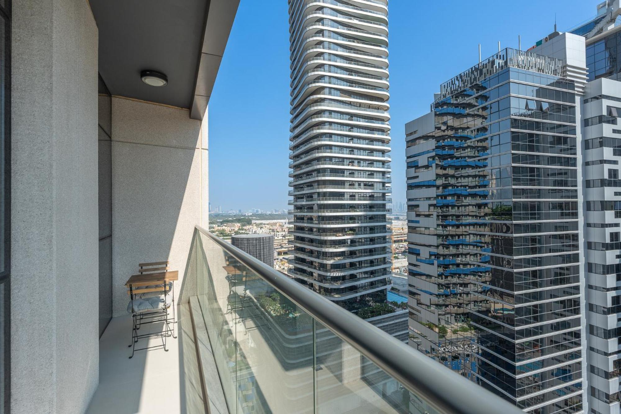 Heaven Crest Vacation Homes Downtown - Studio And 1 Bedroom Suites 2 Minute Walk To Dubai Mall And Burj Khalifa Exterior photo